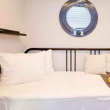 Lägenhet Dom Na Wodzie Lamare Xs 2 Bydgoszcz